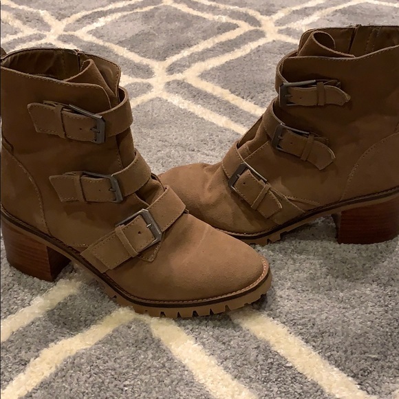 Crown vintage suede boots